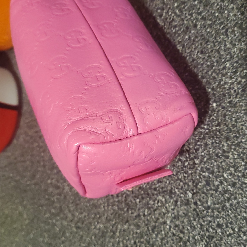 Gucci Momogram Bag Pouch - Picture 10 of 15